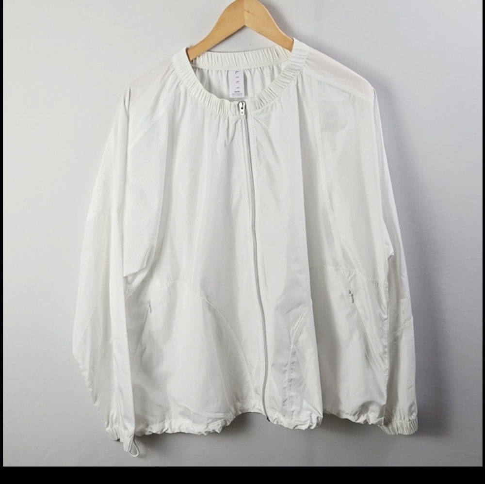 Lane Bryant LIVI White Zip-Front Woven & Mesh Jacket Sz 18/20 Athleisure Casual
